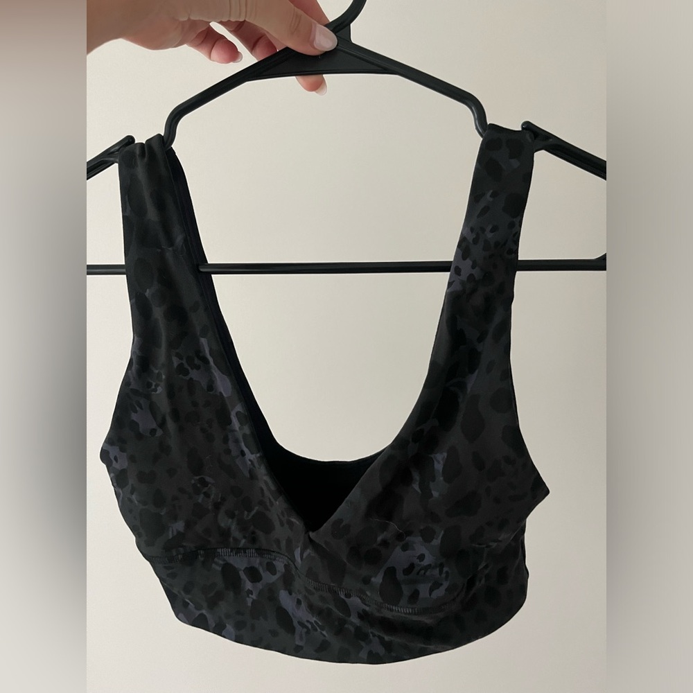 Lululemon align v neck sports bra